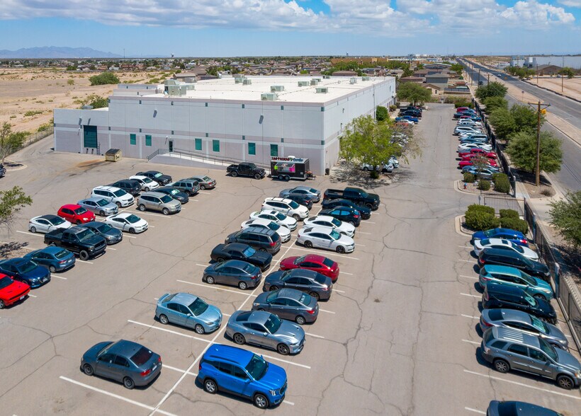Primary Photo Of 10365 Railroad Dr, El Paso Warehouse For Lease