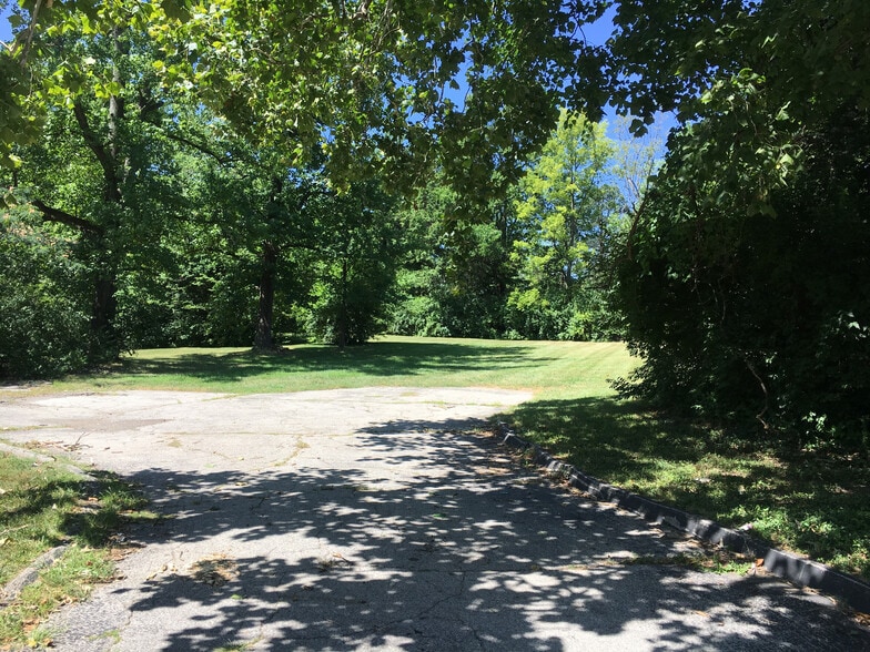 More Photos Of 18 Sona Ln, Creve Coeur Land For Sale