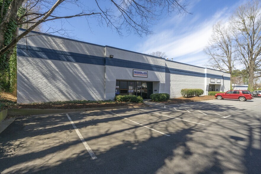More Photos Of 4012 Kingston Ct SE, Marietta Distribution For Lease