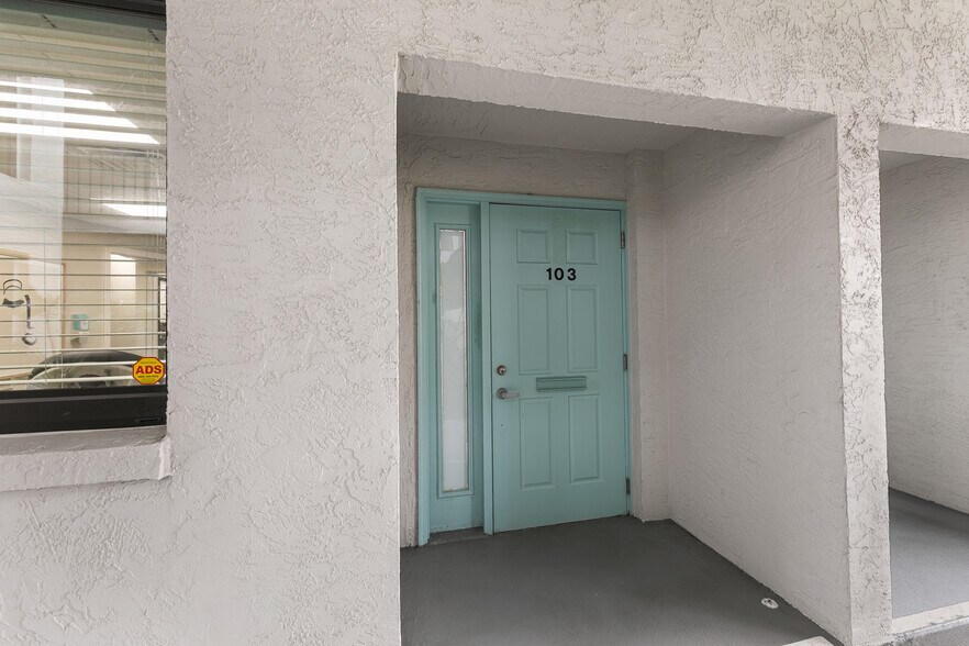 More Photos Of 2194 Highway A1A, Indian Harbour Beach Medical For Sale