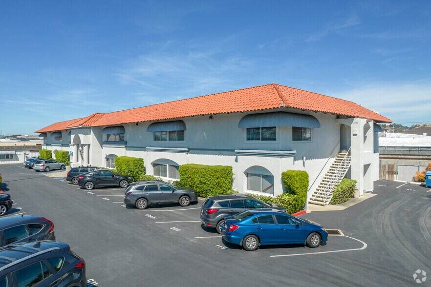 Primary Photo Of 4891-4895 Pacific Hwy, San Diego Office For Lease