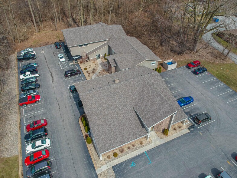 More Photos Of 802 Wabash Ave, Chesterton Office For Lease