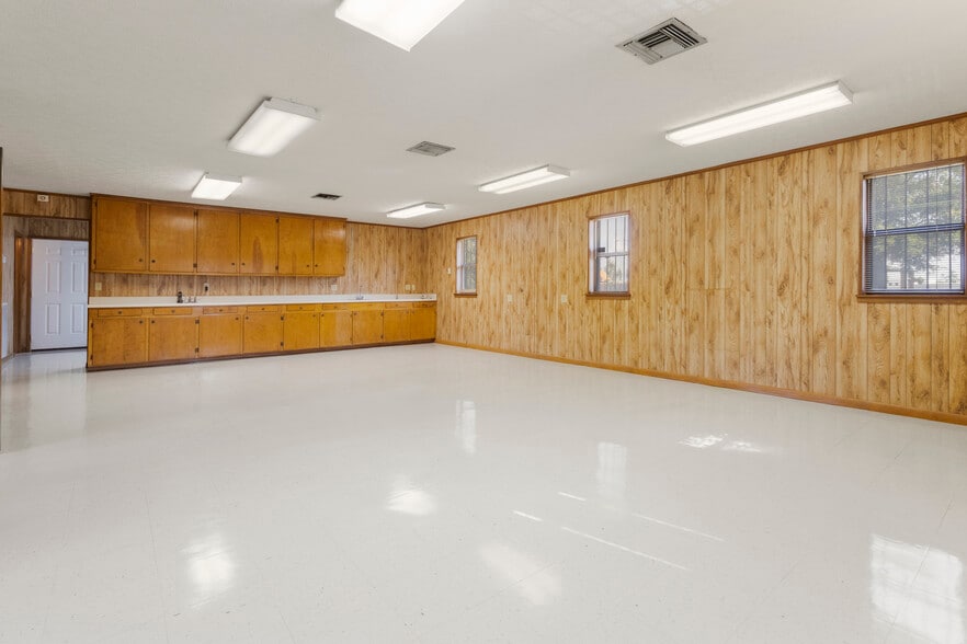 More Photos Of 1308 Balboa Ave, Panama City Office For Sale