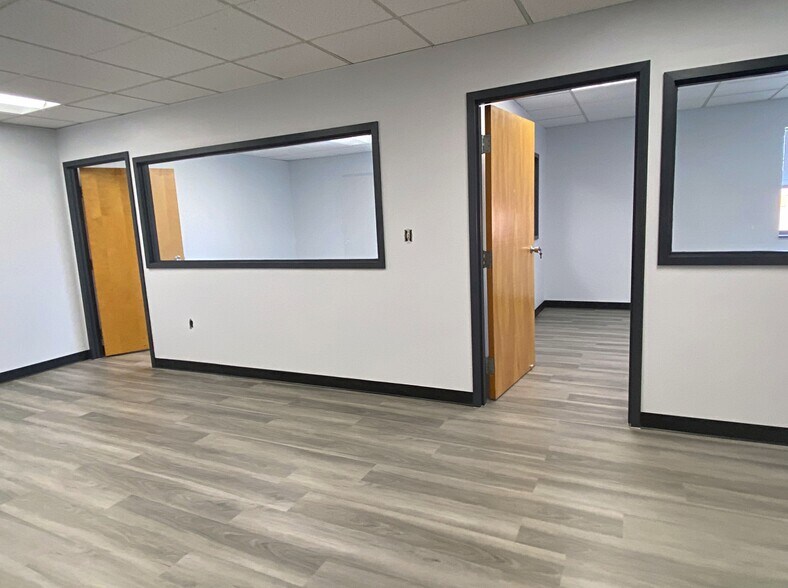 More Photos Of 329-331 Washington St, Woburn Medical For Lease