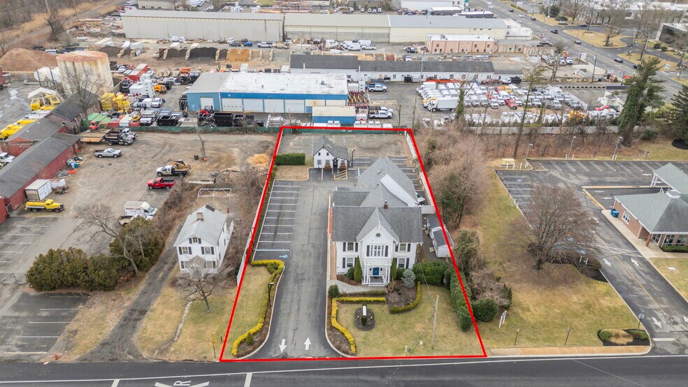 More Photos Of 535 Sycamore Ave, Shrewsbury Medical For Sale