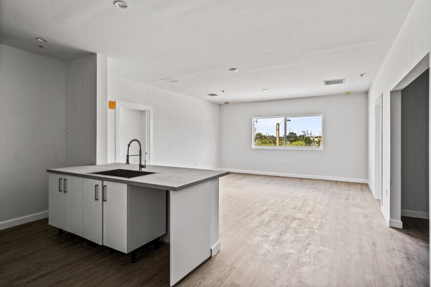 More Photos Of 2311 NW 22nd Ave, Miami Apartments For Sale