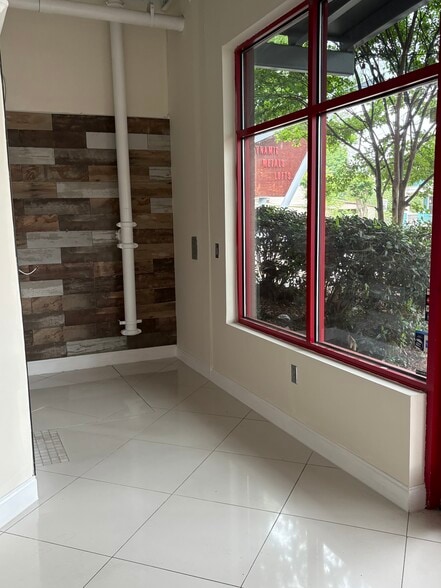 More Photos Of 572 Edgewood Ave SE, Atlanta Apartments For Lease