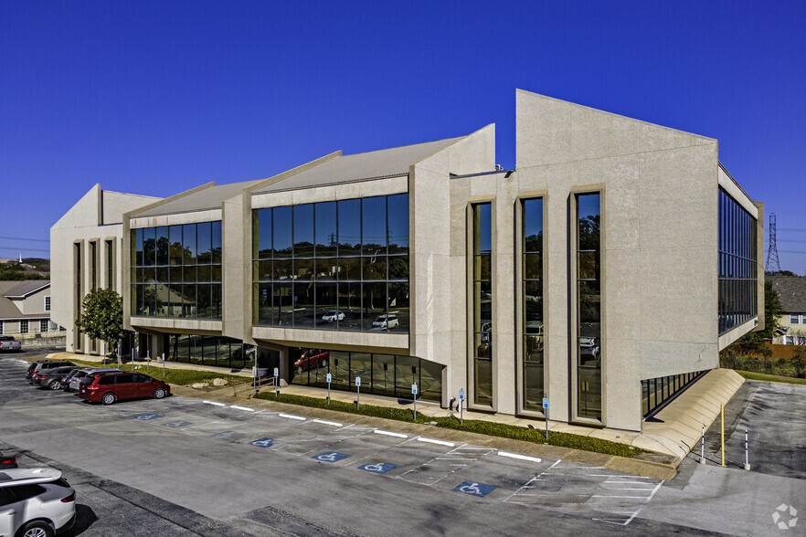 Primary Photo Of 4204 Gardendale St, San Antonio Medical For Sale