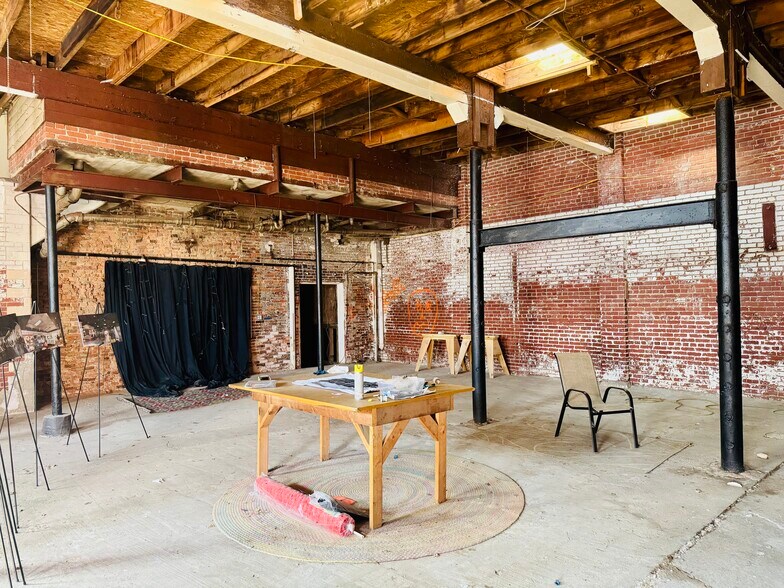 More Photos Of 1900 Light St, Baltimore General Retail For Lease