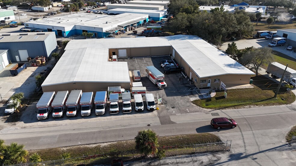 More Photos Of 102 James St, Venice Self Storage For Sale