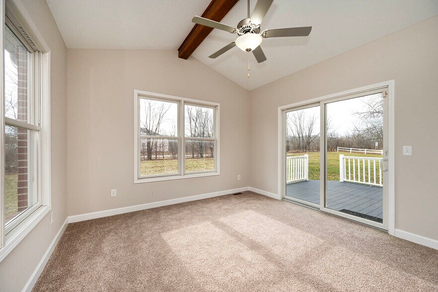 More Photos Of 65 Maplehurst Dr, Brownsburg Office For Sale