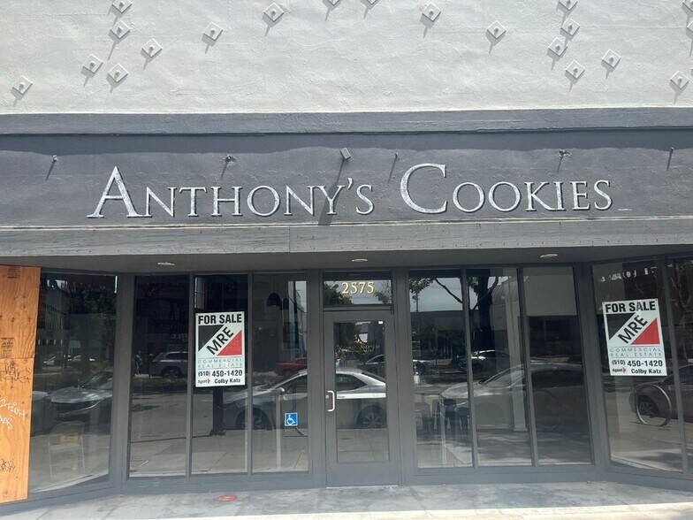 More Photos Of 2575 San Pablo Ave, Berkeley Freestanding For Lease