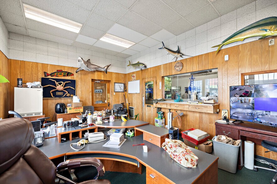 More Photos Of 410-414 Towne Ave, Los Angeles Warehouse For Sale