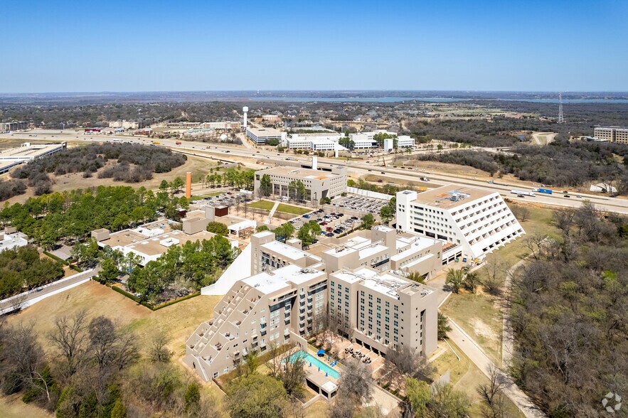 More Photos Of 1301 Solana Blvd, Westlake Office For Lease