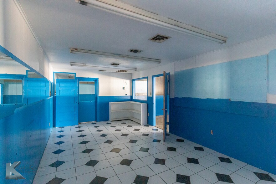 More Photos Of 817 Butternut St, Abilene Flex For Sale