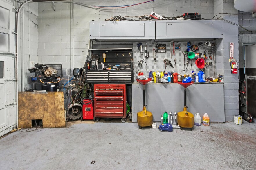 More Photos Of 344 Indian Ave, Bridgeton Auto Repair For Sale