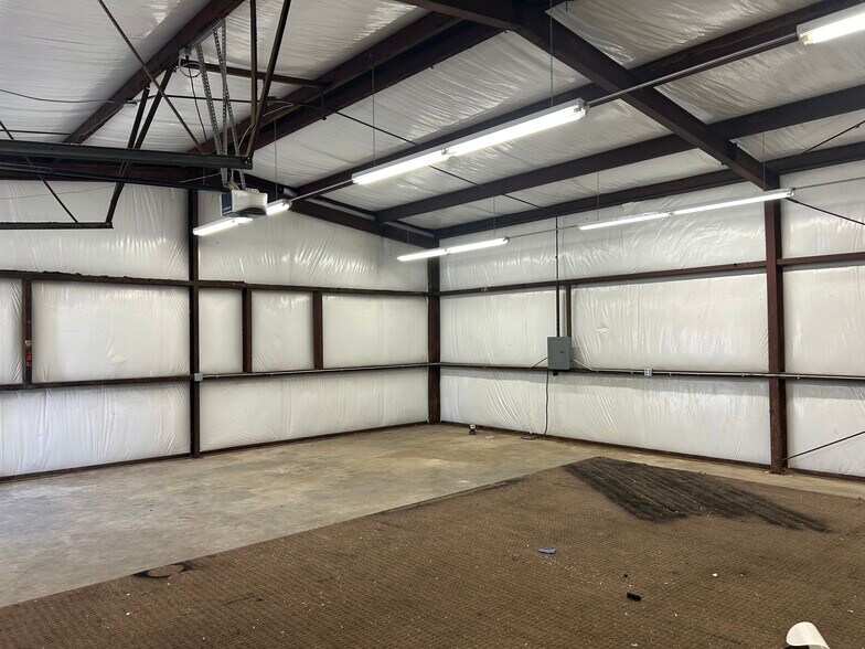 More Photos Of 6709 Wayne Dr, North Little Rock Service For Lease