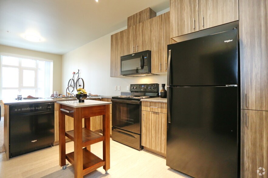 More Photos Of 913 S Jackson St, Seattle Apartments For Lease