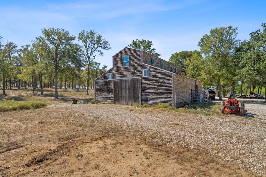 More Photos Of 5501 Old Colony Line Rd, Lockhart Land For Sale