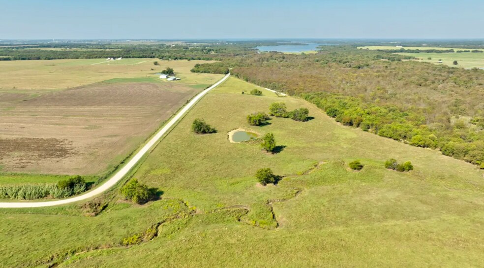 More Photos Of 831 Baker Rd, Pilot Point Land For Sale