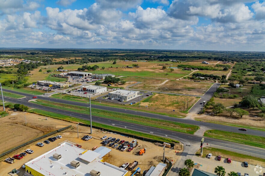 More Photos Of 208 Live Oak Way, Floresville Land For Sale