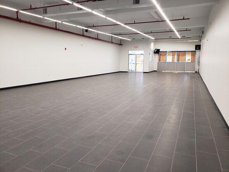 More Photos Of 526 Broadway, Newark General Retail For Sale