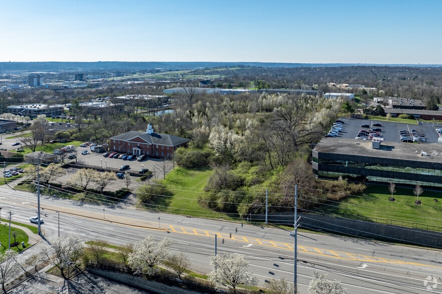 More Photos Of 1141 E Kemper Rd, Cincinnati Land For Sale