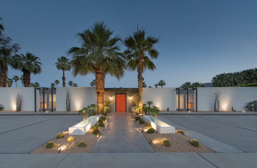 More Photos Of 111 S Via Las Palmas, Palm Springs Hotel For Sale