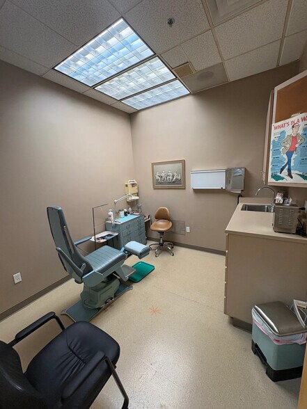 More Photos Of 4824 E Baseline Rd, Mesa Medical For Lease