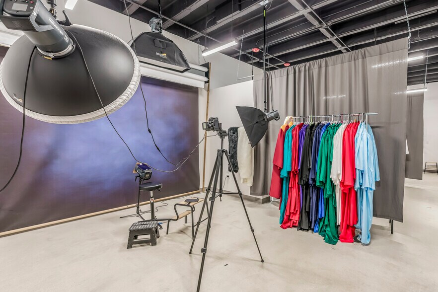 More Photos Of 1014 N Dixie Hwy, Lake Worth Beach Loft Creative Space For Sale