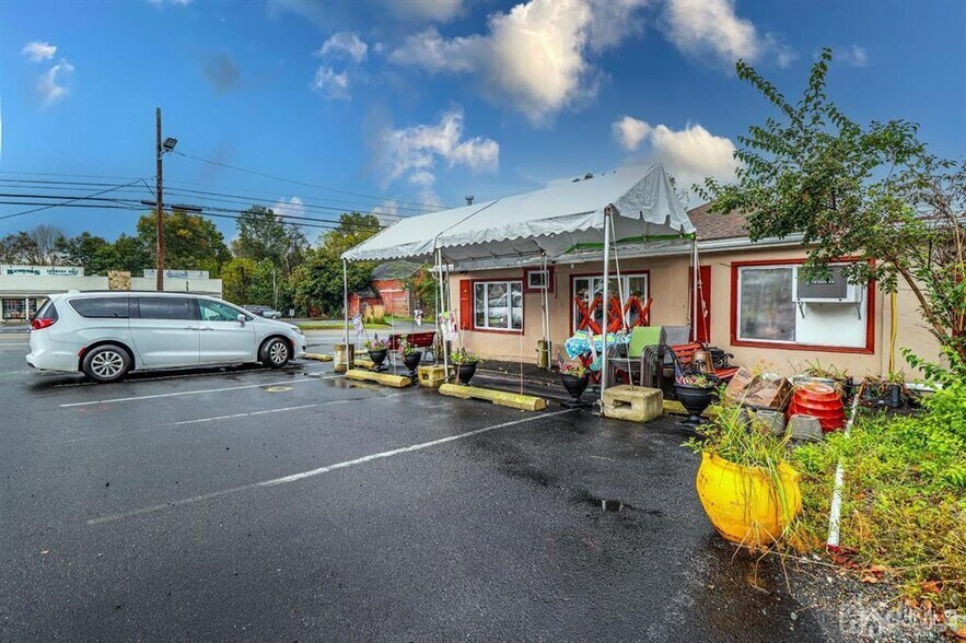 More Photos Of 36 John Rino Rd East Amwell NJ 08551, East Amwell Restaurant For Sale