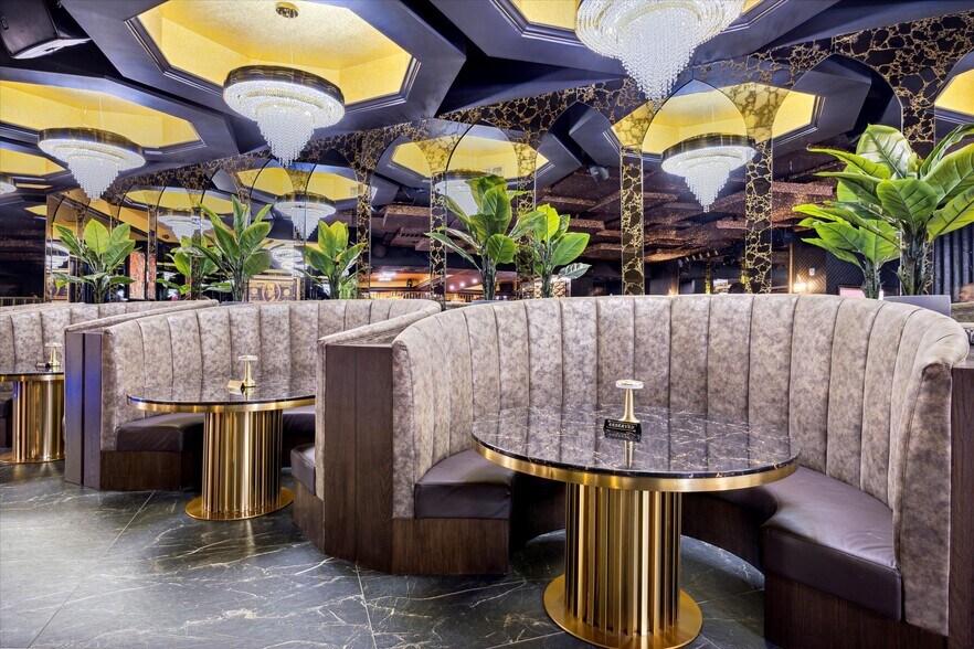 More Photos Of 2154 Bridge St, Philadelphia General Retail For Sale