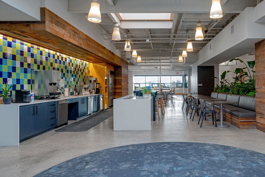 More Photos Of 601-603 N Lamar Blvd, Austin General Retail For Lease