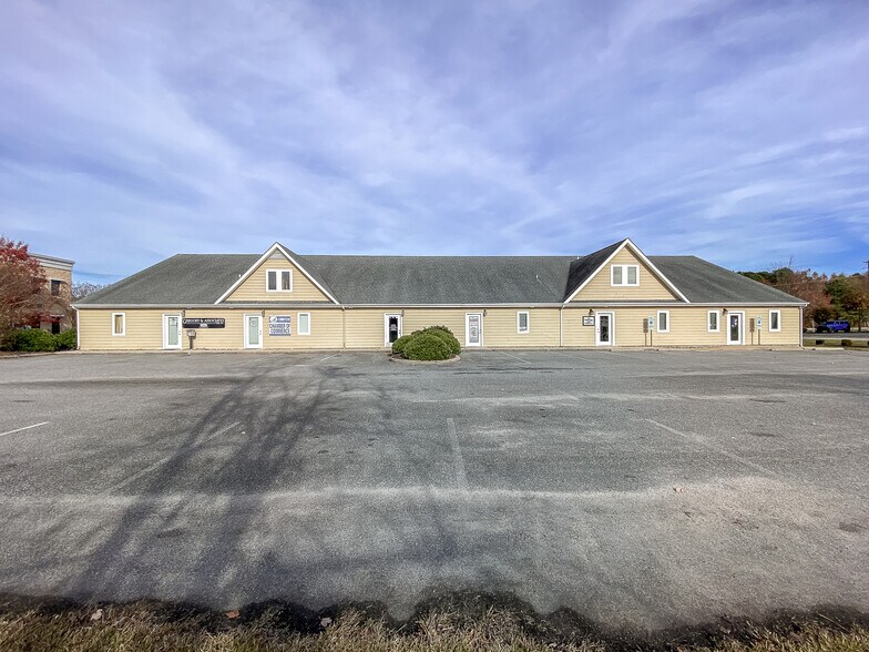 More Photos Of 111 Currituck Commercial Dr, Moyock Office For Sale