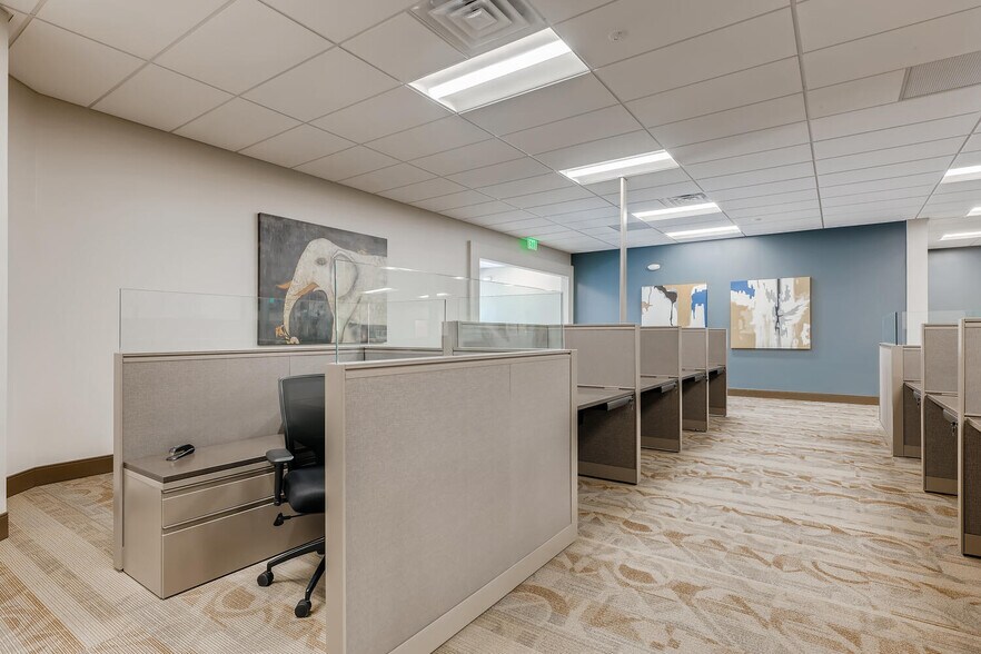 More Photos Of 7070 S Tucson Way, Englewood Flex For Lease