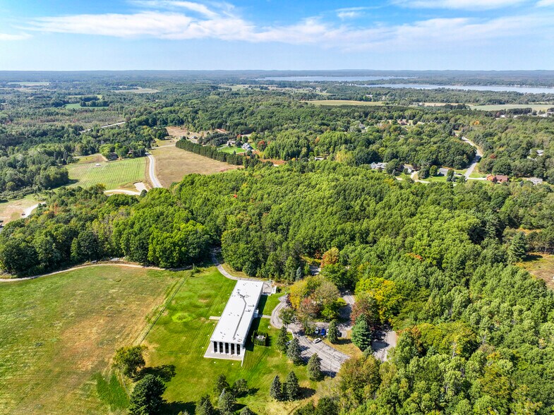 More Photos Of 1 Broadcast Way, Cadillac Medical For Sale