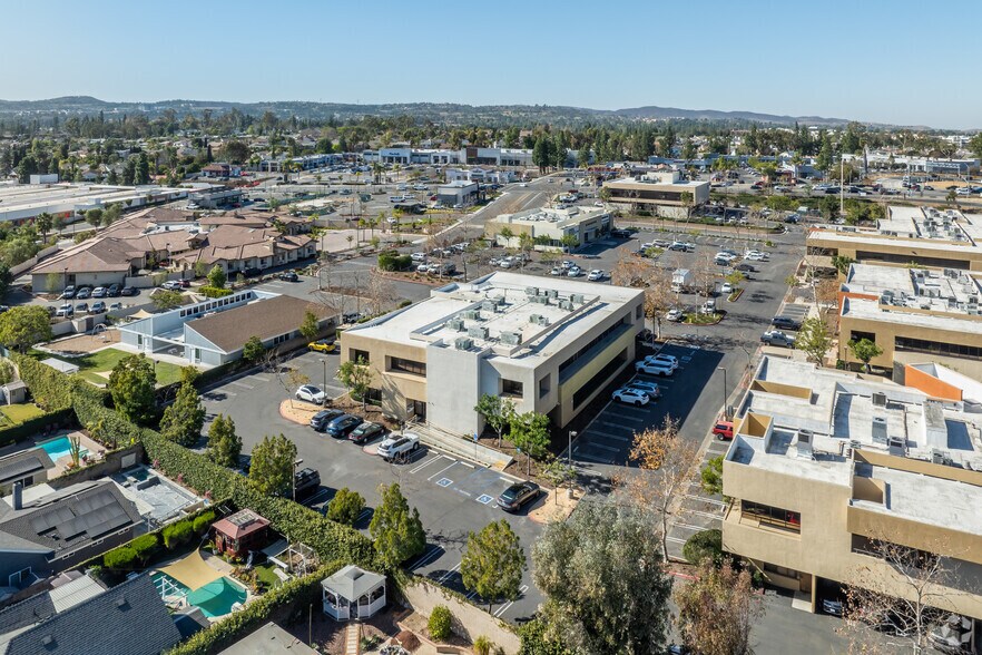 More Photos Of 25251 Paseo de Alicia, Laguna Hills Medical For Lease