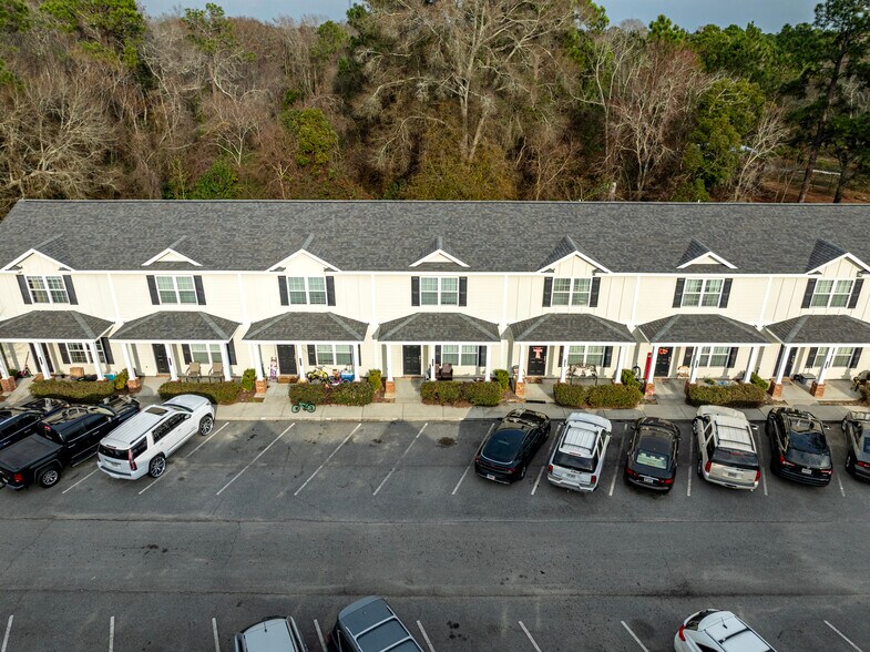 More Photos Of 615 Glade Fern Way, Tifton Apartments For Sale