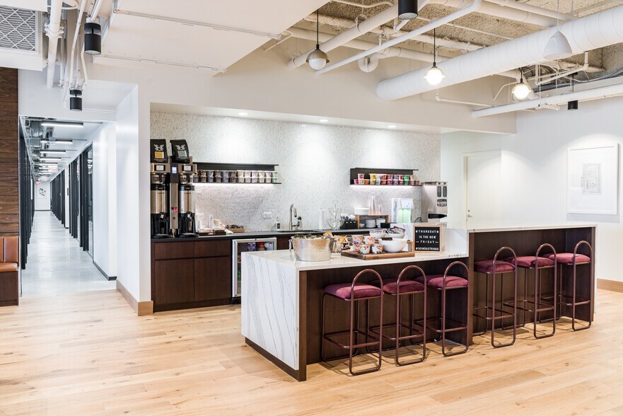 More Photos Of 50 S 16th St, Philadelphia Coworking Space