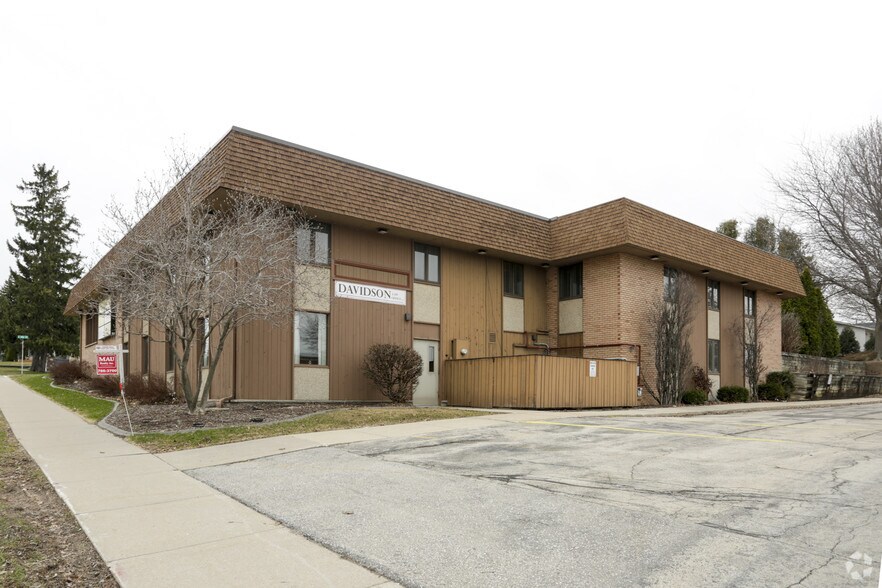 More Photos Of 120 E Fourth St, Kaukauna Coworking Space