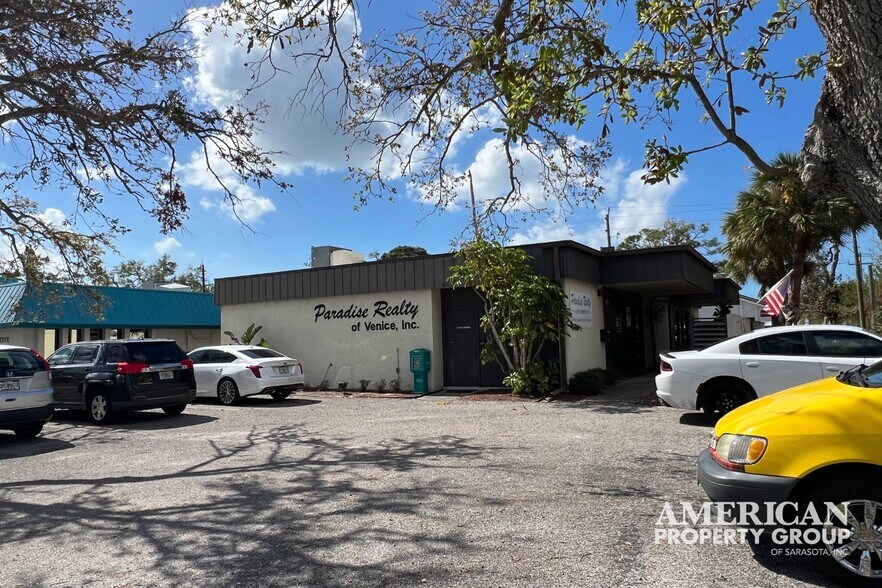 Primary Photo Of 101 San Marco Dr, Venice Medical For Sale