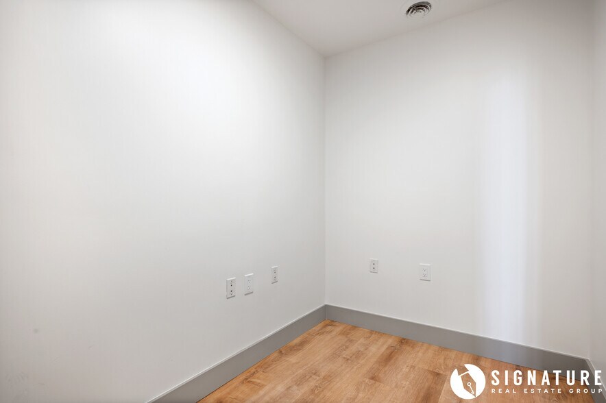 More Photos Of 1103 E Boxelder Rd, Gillette Storefront Retail Office For Sale