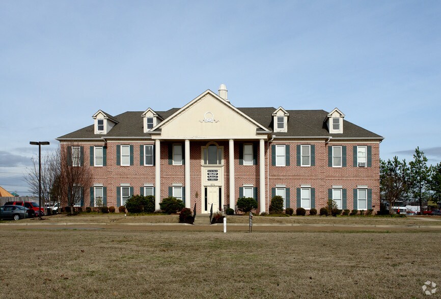 More Photos Of 574 Greentree Cv, Collierville Office For Lease