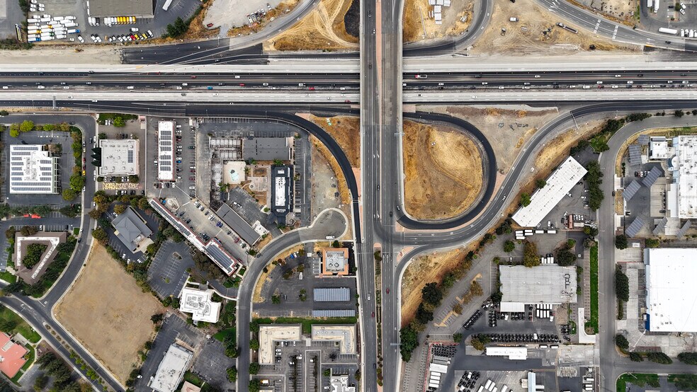 More Photos Of 1235 Harbor Blvd, West Sacramento Restaurant For Sale