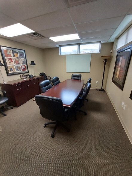 More Photos Of 14111-14165 Robert Paris Ct, Chantilly Office For Sale