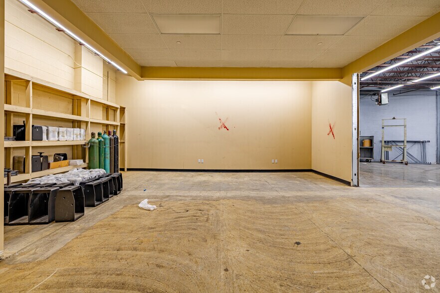 More Photos Of 160 Belmont Ave, Garfield Manufacturing For Lease