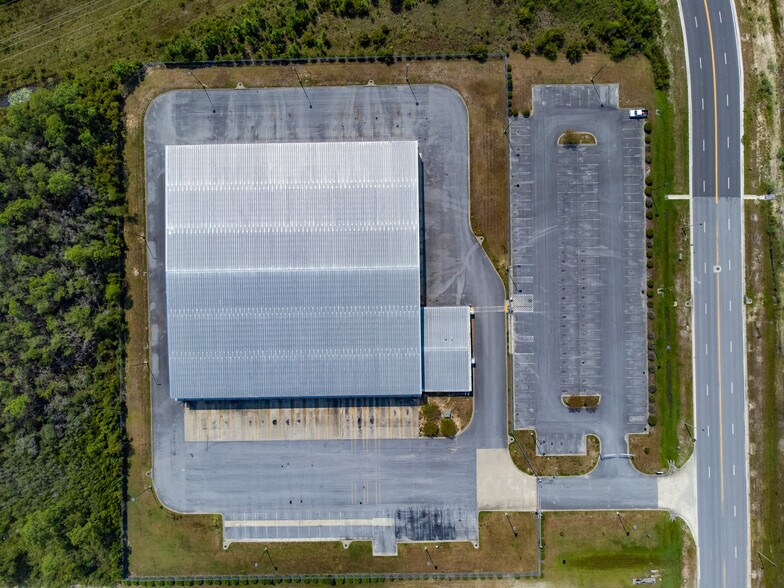 More Photos Of 7801 Commerce Blvd, Panama City Distribution For Sale
