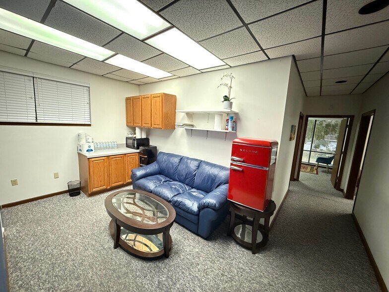 More Photos Of 47 W New Haven Ave, Melbourne Medical For Sale