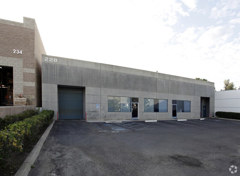 More Photos Of 228 Venture St, San Marcos Manufacturing For Sale