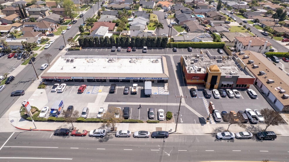 More Photos Of 12000-12030 Paramount Blvd, Downey Unknown For Lease